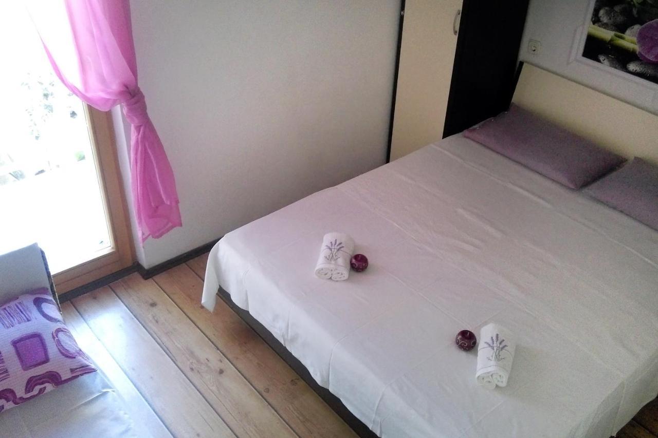 Apartments With A Parking Space Bol, Brac - 4658 Екстер'єр фото